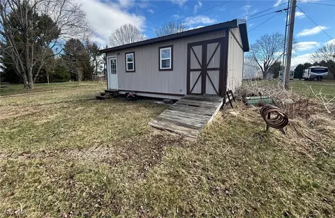 213 Greenbrier Dr, Byesville, OH 43723 photo 22