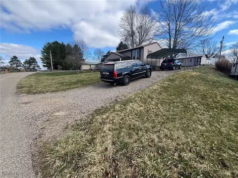 213 Greenbrier Dr, Byesville, OH 43723 photo 13