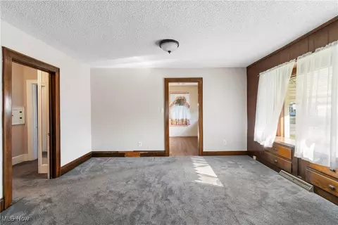 533 E Wilbeth Rd, Akron, OH 44301 photo 10