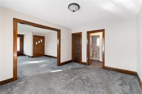 533 E Wilbeth Rd, Akron, OH 44301 photo 12