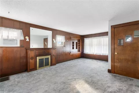 533 E Wilbeth Rd, Akron, OH 44301 photo 6
