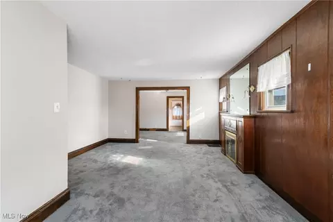 533 E Wilbeth Rd, Akron, OH 44301 photo 9