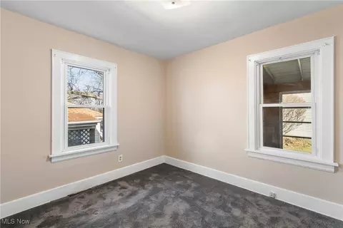 533 E Wilbeth Rd, Akron, OH 44301 photo 22