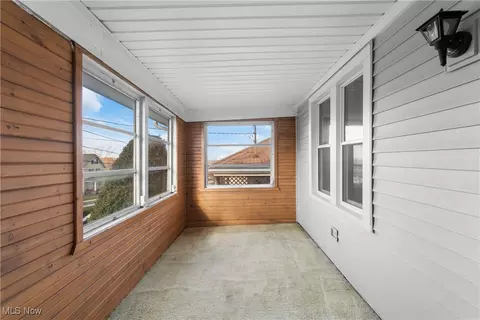 533 E Wilbeth Rd, Akron, OH 44301 photo 4