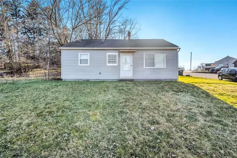 292 E State St, Barberton, OH 44203