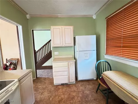 Entry Way - 799 E Buchtel Ave, Akron, OH 44305 photo 3 of 3