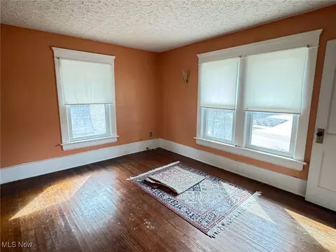 Bedroom - 799 E Buchtel Ave, Akron, OH 44305 photo 1 of 5