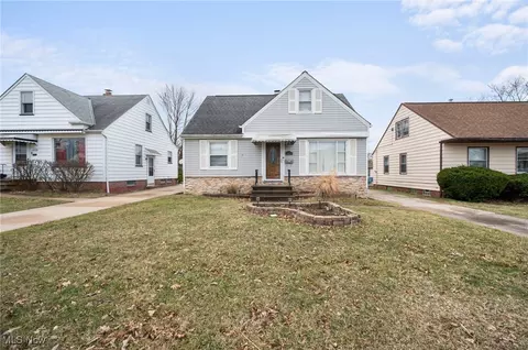 13524 Woodward Blvd, Garfield Heights, OH 44125