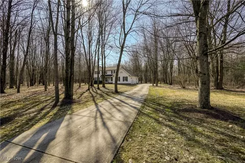 2700 Post Rd, Twinsburg, OH 44087
