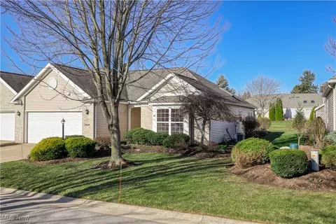 3424 Stratford Grn, Uniontown, OH 44685