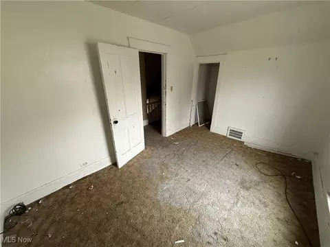 Bedroom - 441 Adams St, Elyria, OH 44035 photo 4 of 6
