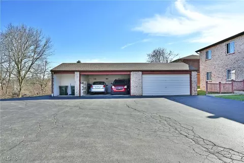 106 Carter Cir, Boardman, OH 44512 photo 5