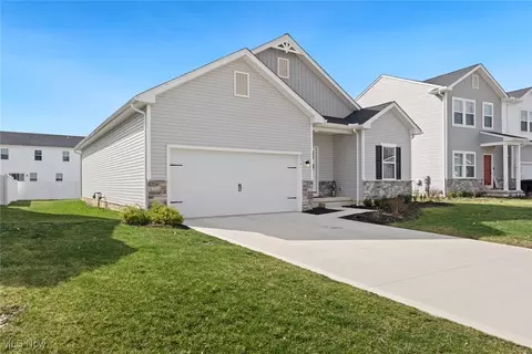 236 Harvest Way, Elyria, OH 44035 photo 3