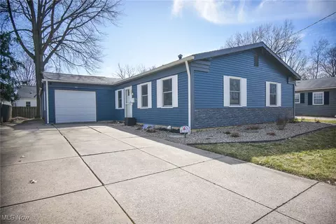 191 Best Dr, Berea, OH 44017