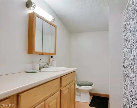 Bath - 101 Murray Ave, Minerva, OH 44657 photo 2 of 2