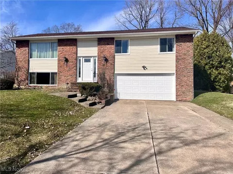 4067 Cherokee Trl, Brunswick, OH 44212