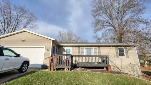 62813 3rd Ave, Cambridge, OH 43725