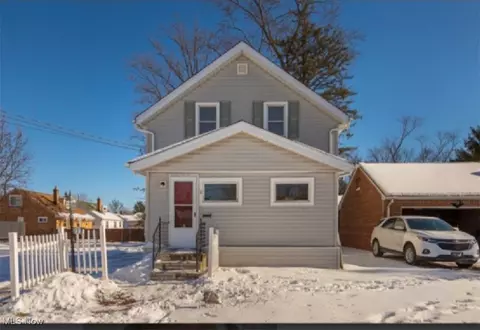 733 High St, Bedford, OH 44146
