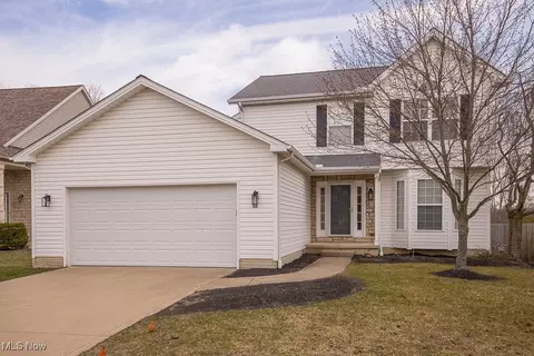 959 Chadwick Ln, Medina, OH 44256