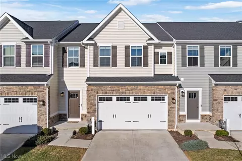 1193 Forecastle Trl, Medina, OH 44256