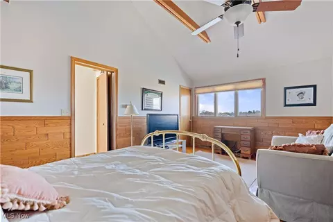 Bedroom - 3221 Mariners Island Dr NW #1E, Canton, OH 44708 photo 9 of 10