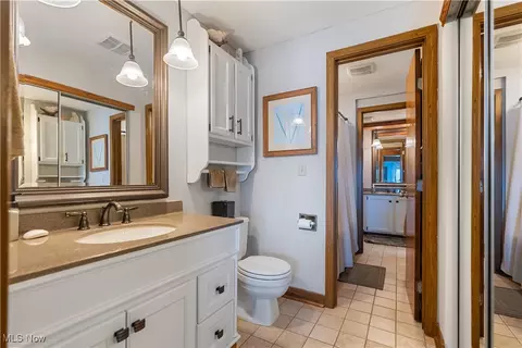 Bath - 3221 Mariners Island Dr NW #1E, Canton, OH 44708 photo 3 of 4