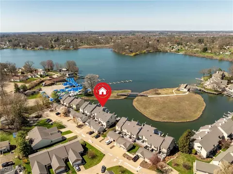 View/Area - 3221 Mariners Island Dr NW #1E, Canton, OH 44708 photo 5 of 6