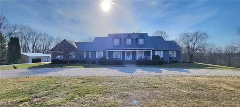 5353 Scott Rd, Stockport, OH 43787