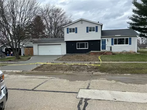 363 Fern Dr, Berea, OH 44017
