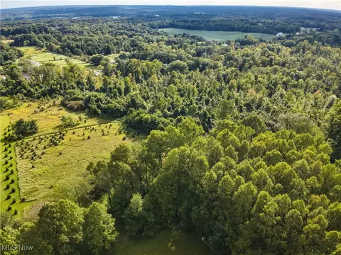 Newton Falls Road, Ravenna, OH 44266