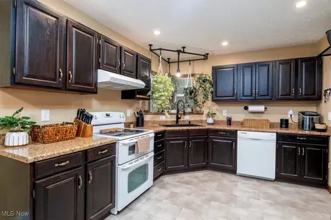Kitchen - 3831 Cook Rd, Rootstown, OH 44272 photo 2 of 2