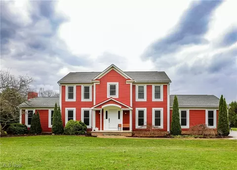12565 Alpha Rd, Hiram, OH 44234