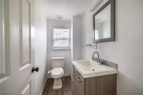 Bath - 1805 Keystone Rd, Parma, OH 44134 photo 1 of 3