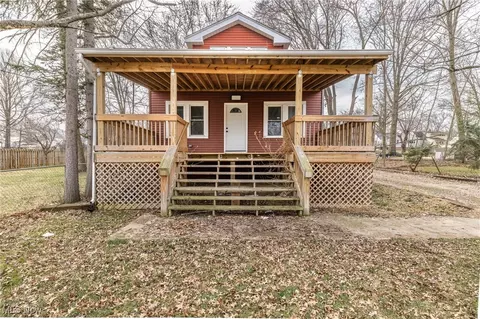 Exterior - 1805 Keystone Rd, Parma, OH 44134 photo 1 of 5
