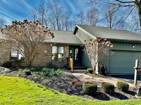 110 Turquoise, Cortland, OH 44410
