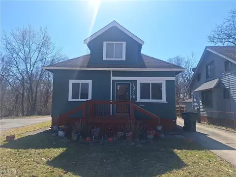 13716 Alvin Ave, Garfield Heights, OH 44105
