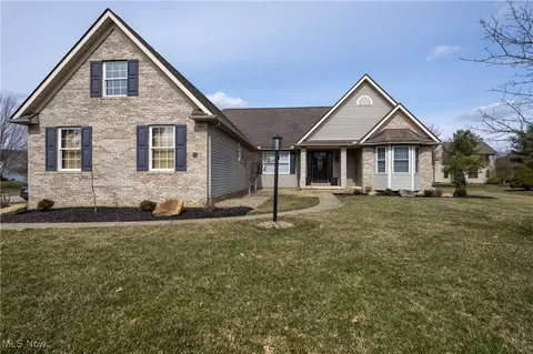 847 Lockwood Rd, Barberton, OH 44203