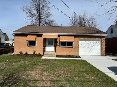 1539 Mount Carmel Dr, Wickliffe, OH 44092