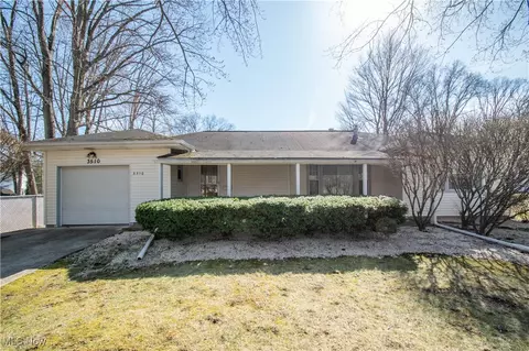3510 E Heights St SE, Howland, OH 44484