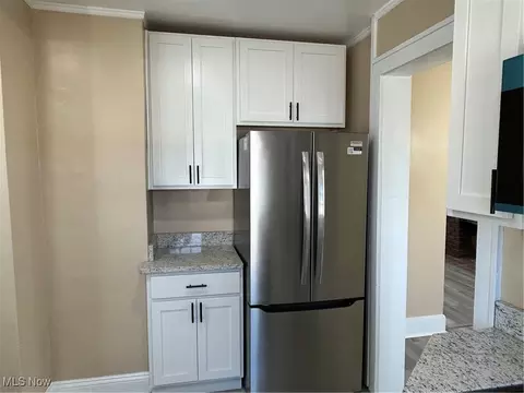 30221 Robert St, Wickliffe, OH 44092 photo 13