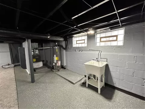 30221 Robert St, Wickliffe, OH 44092 photo 22