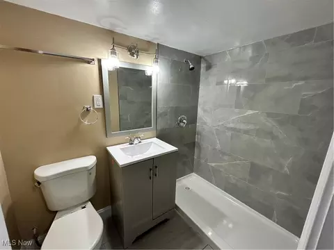 30221 Robert St, Wickliffe, OH 44092 photo 19