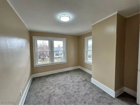 30221 Robert St, Wickliffe, OH 44092 photo 15