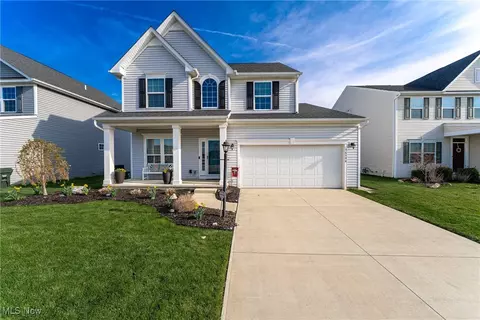 36598 Stockport Mill Dr, North Ridgeville, OH 44039