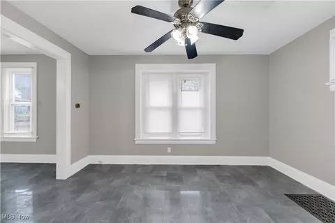 455 Talbot Ave, Akron, OH 44306 photo 10