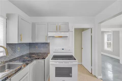 455 Talbot Ave, Akron, OH 44306 photo 14