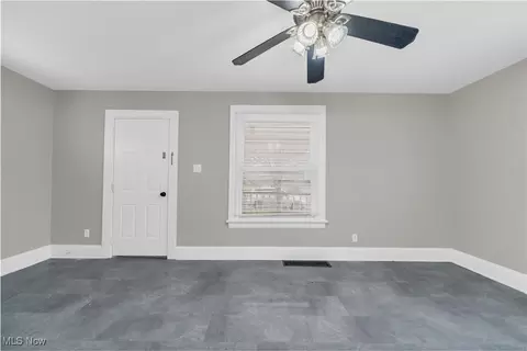 455 Talbot Ave, Akron, OH 44306 photo 8