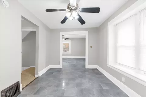 455 Talbot Ave, Akron, OH 44306 photo 12
