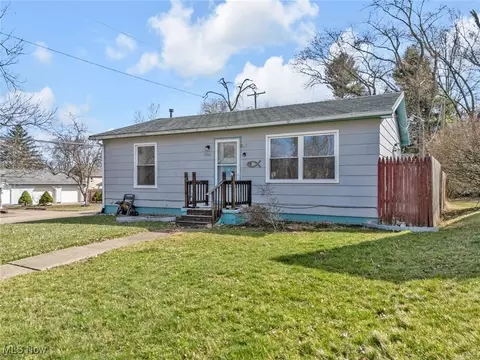 1406 Wade Ave, Alliance, OH 44601