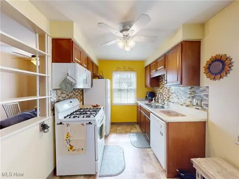 638 Cornell Ave, Elyria, OH 44035 photo 10